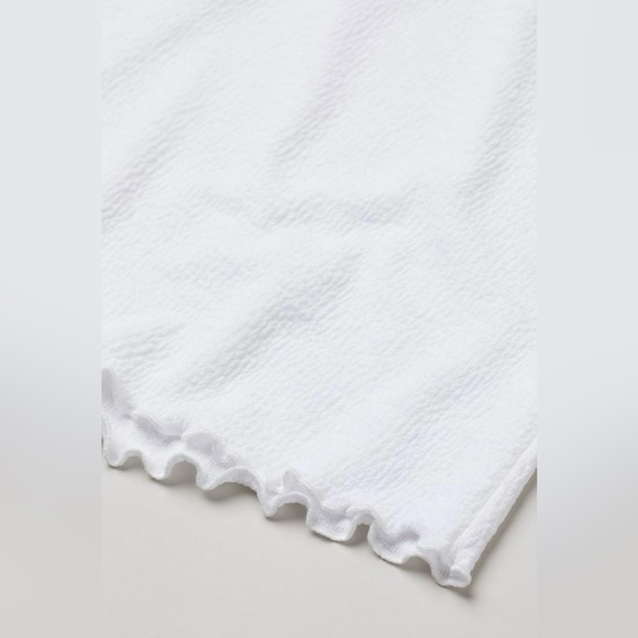 H&M Textured Set - Picture 4 of 9